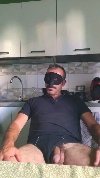 Lovettoooo79 live cam on Cam4