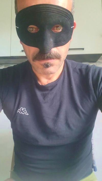 Lovettoooo79 live cam on Cam4