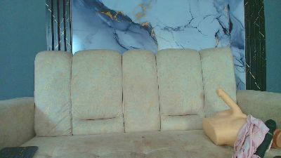 Ltt_Melodi live cam on Cam4