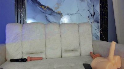 Ltt_Melodi live cam on Cam4