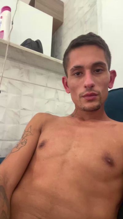 Lu01c live cam on Cam4