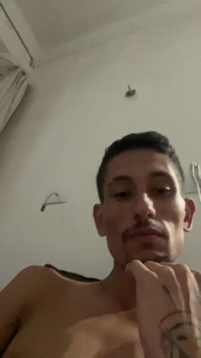 Lu01c live cam on Cam4