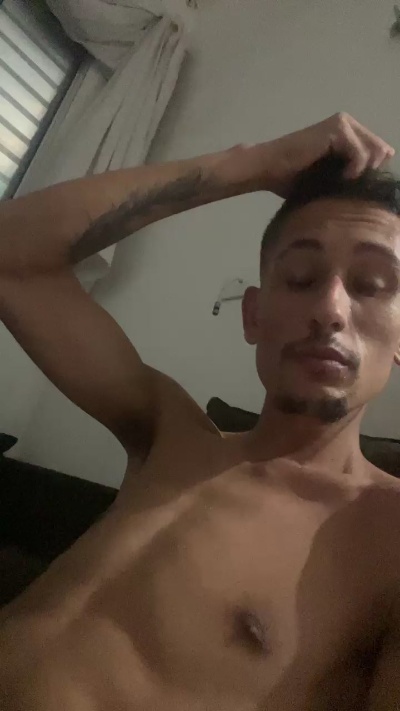 Lu01c live cam on Cam4