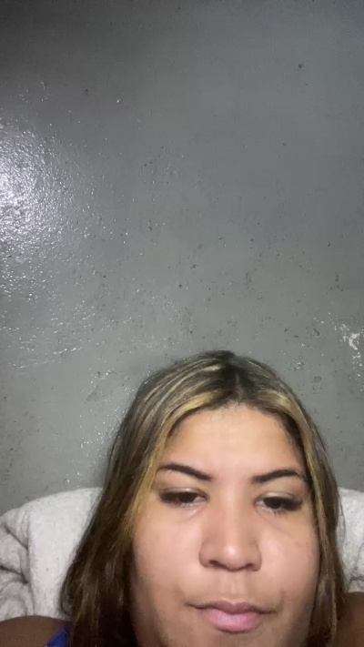 Luaaszz live cam on Cam4
