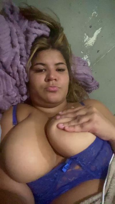 Luaaszz live cam on Cam4