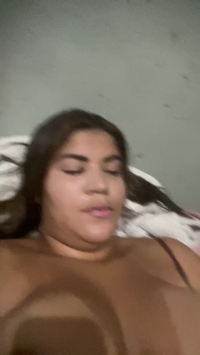 Luaaszz live cam on Cam4