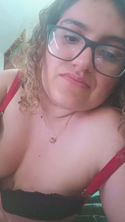 Luana363 live cam on Cam4