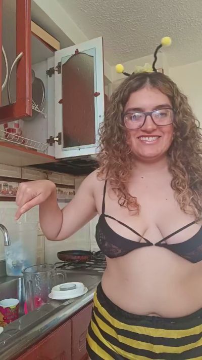 Luana363 live cam on Cam4
