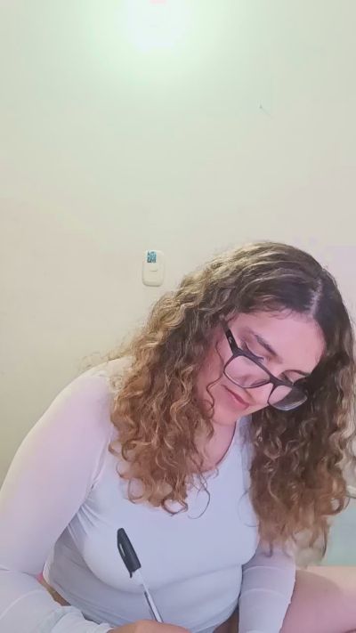 Luana363 live cam on Cam4