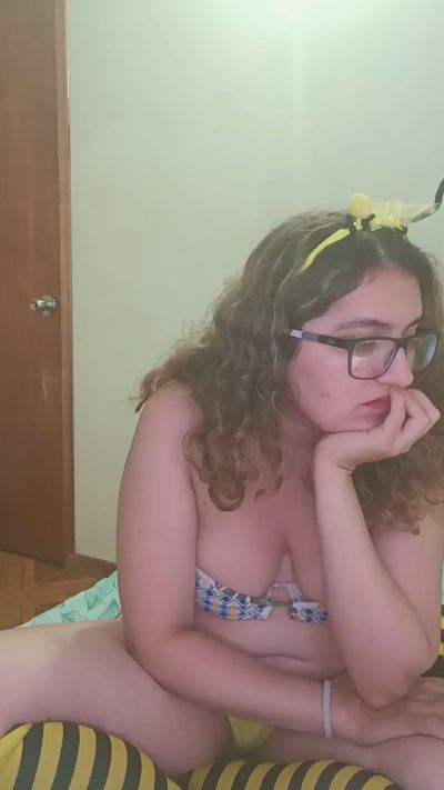 Luana363 live cam on Cam4