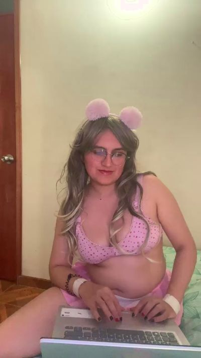 Luana363 live cam on Cam4