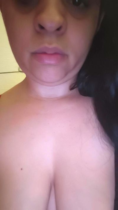 Luane live cam on Cam4