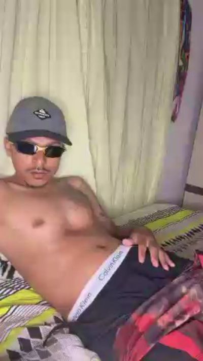 Luann_siqueiraa live cam on Cam4