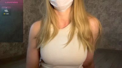 LubaMcmellen live cam on Cam4