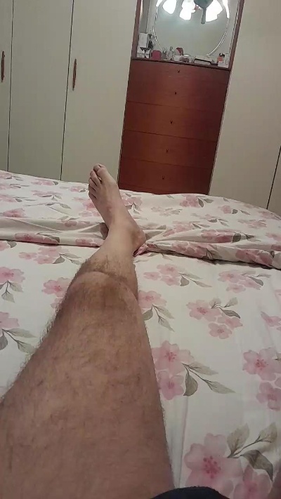 Luca28117 live cam on Cam4