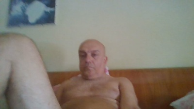 Luca28117 live cam on Cam4