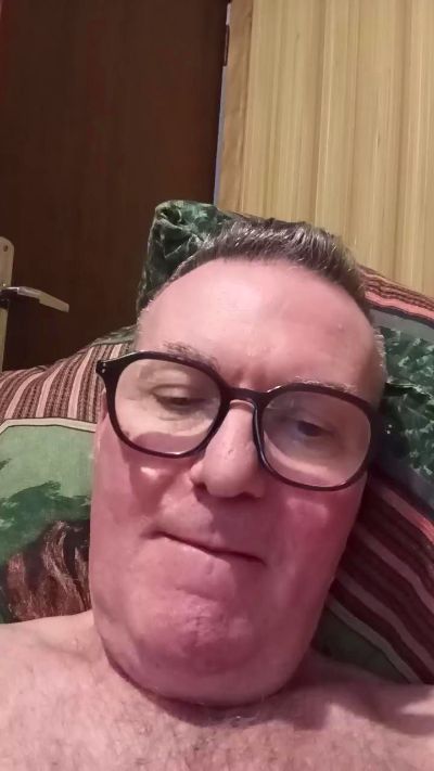 Lucart43 live cam on Cam4