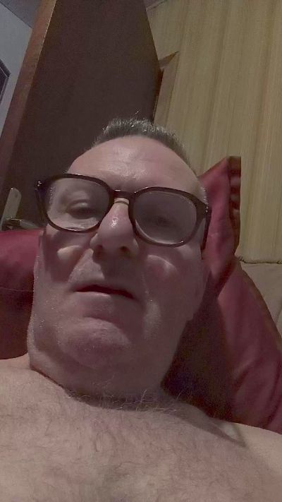 Lucart43 live cam on Cam4