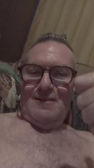 Lucart43 live cam on Cam4