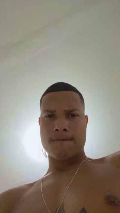 Lucas21sp live cam on Cam4