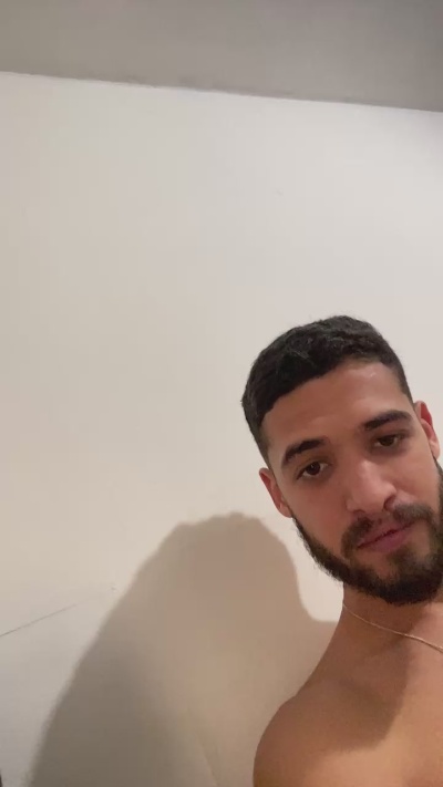 Lucas21sp live cam on Cam4