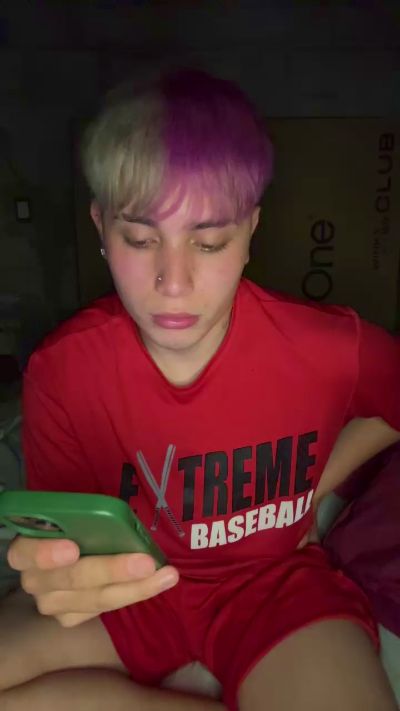 Lucas_lux live cam on Cam4