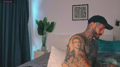 Lucasexclusive1 live cam on Cam4