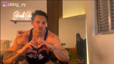 Lucasfit24 live cam on Cam4