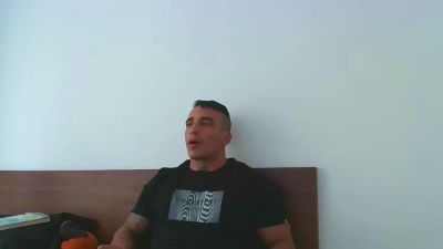 Lucasflexthis_1 live cam on Cam4