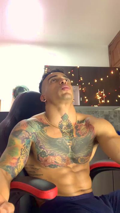 xxx webcam Lucasflexthis 1