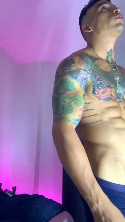 Lucasflexthis_1