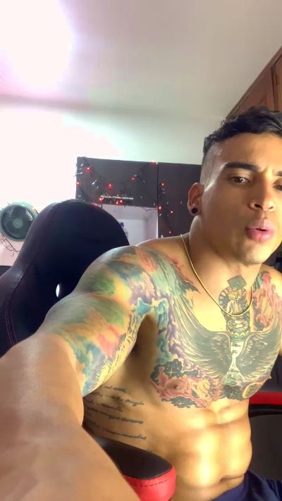 free cam sex Lucasflexthis 1