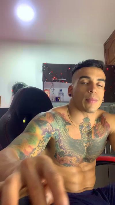 cum chat Lucasflexthis 1