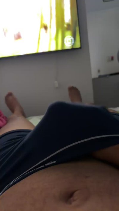 Lucasminas22 live cam on Cam4