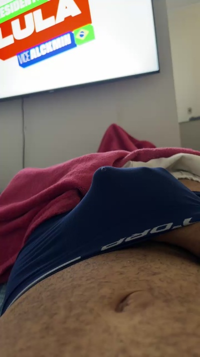 Lucasminas22 live cam on Cam4