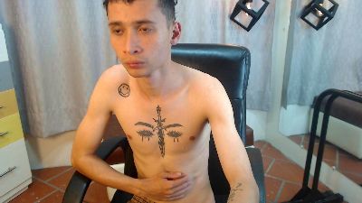 LucassSmithh live cam on Cam4