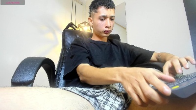 LucassSmithh live cam on Cam4