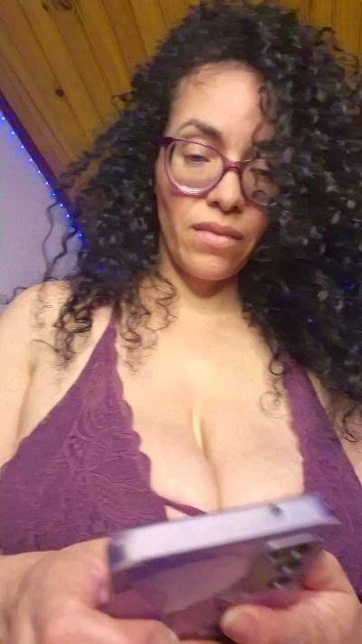 Lucci_Lovee live cam on Cam4