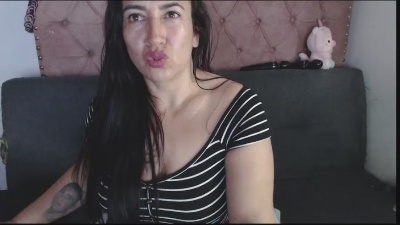 Luccy_1 live cam on Cam4