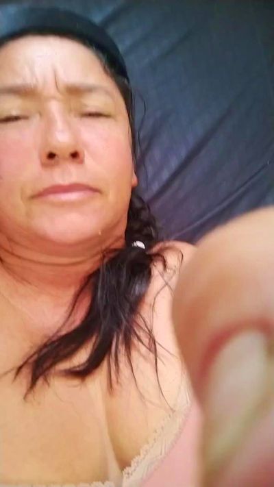 Lucerito_San live cam on Cam4