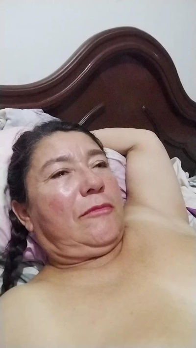 Lucerito_San live cam on Cam4