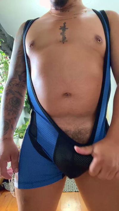 Luche33 live cam on Cam4