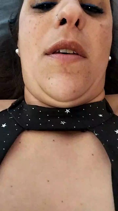 Luchy live webcam show