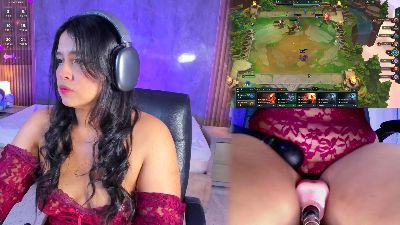 LuciaReid live cam on Cam4