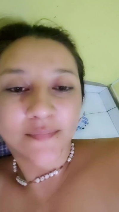 Lucia_Milf live cam on Cam4