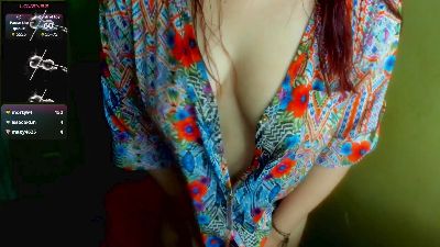 Lucia_Milf live cam on Cam4