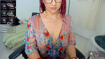Lucia_Milf live cam on Cam4