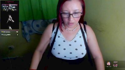 Lucia_Milf live cam on Cam4