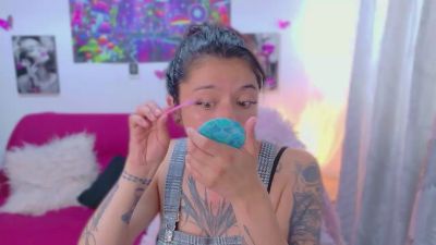 Lucia_evans21 live cam on Cam4