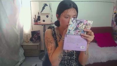 Lucia_evans21 live cam on Cam4